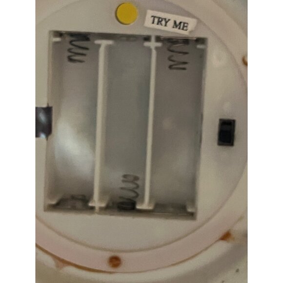 Santa Claus Figurine Lantern Design With LED Light Effects 8" T Gift - Picture 6 of 16